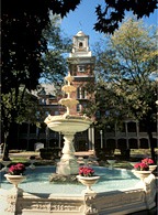 oldmain_fountain.jpg